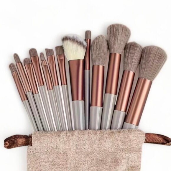 NEW - PROFESSIONAL MAKE UP BRUSHES 14 PC SET HYPOALLERGENIC NYLON BRISTLES - TAN - Picture 1 of 7